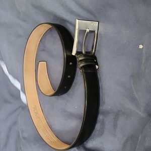 Men's Tumi 32 inch belt black